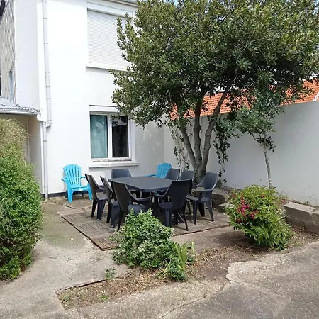 Daire Duplex Avec Cour 10 Pers *