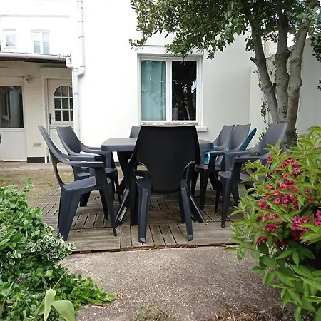 Duplex Avec Cour 10 Pers Daire Berck
