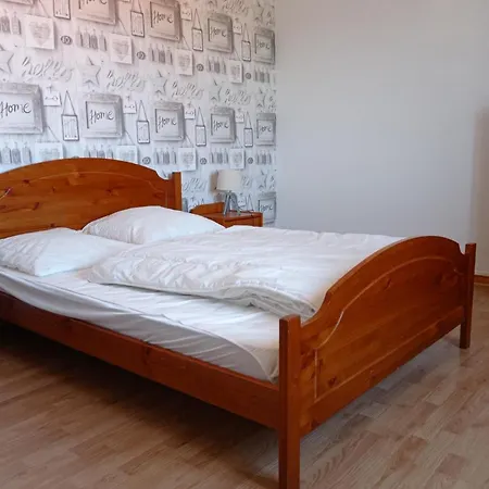 Apartment Duplex Avec Cour 10 Pers Berck