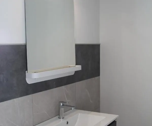 Duplex Avec Cour 10 Pers Appartement *