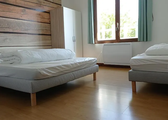 Duplex Avec Cour 10 Pers Appartement *